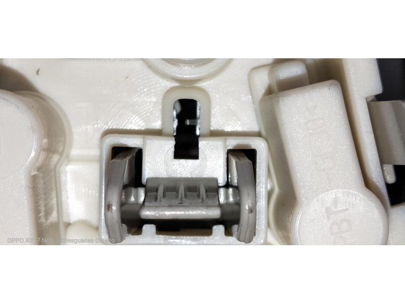 Recambio de piloto trasero derecho interior para bmw serie 3 berlina (e90) 330i referencia OEM IAM 7154156AI  