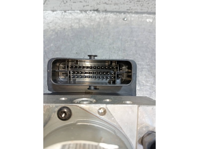 Recambio de abs para kia cee´d tech referencia OEM IAM A258920800 6158945200 