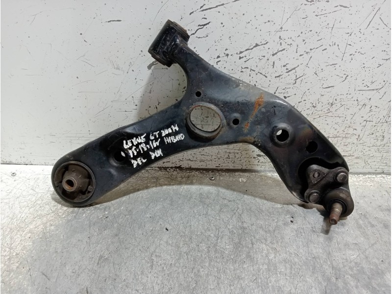 Recambio de brazo suspension inferior delantero derecho para lexus ct 200h referencia OEM IAM   