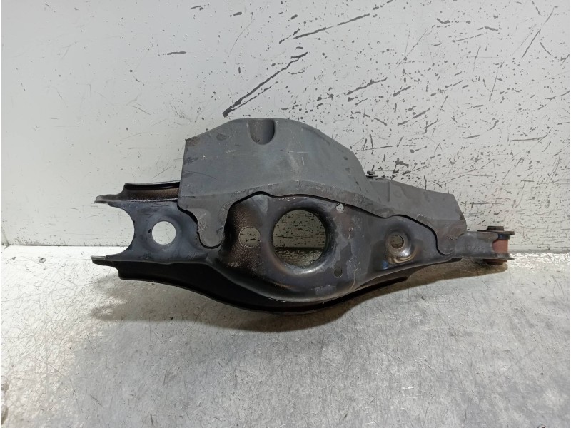 Recambio de brazo suspension inferior trasero derecho para lexus ct 200h referencia OEM IAM    Recambio de brazo suspension inferior trasero derecho para lexus ct 200h referencia OEM IAM