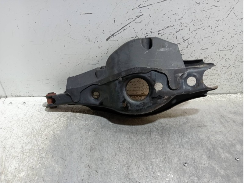 Recambio de brazo suspension inferior trasero izquierdo para lexus ct 200h referencia OEM IAM   