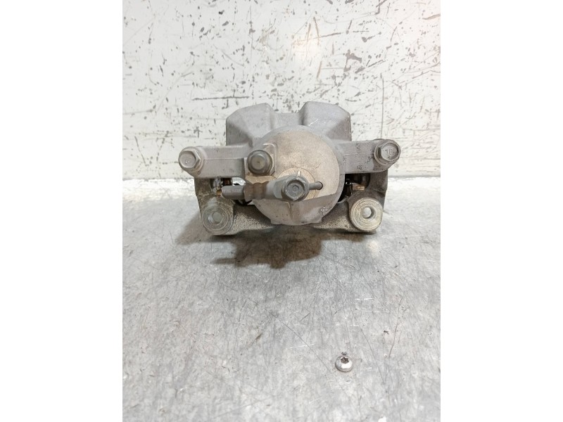 Recambio de pinza freno delantera izquierda para lexus ct 200h referencia OEM IAM   