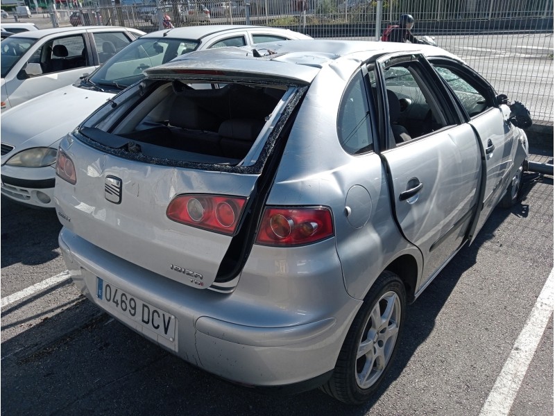 seat ibiza (6l1) del año 2004