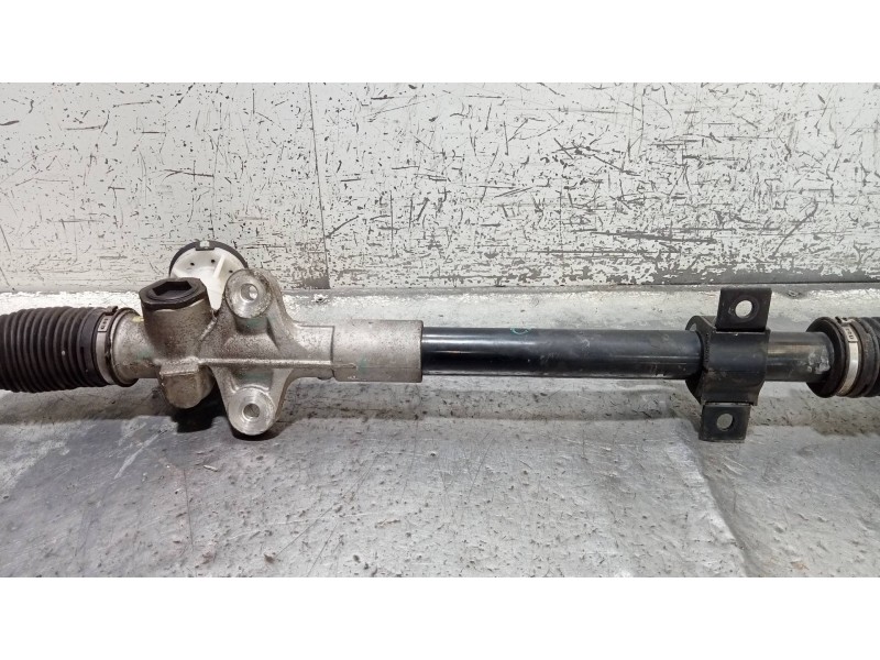 Recambio de cremallera direccion para kia sportage drive 4x2 referencia OEM IAM 565002S010  