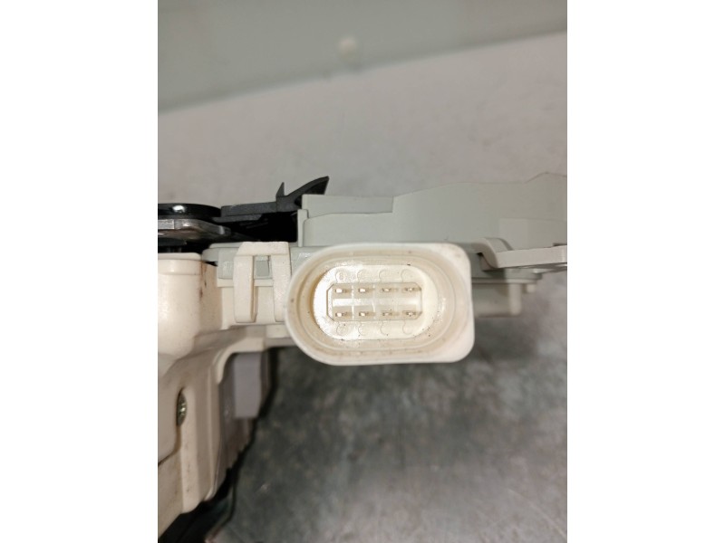 Recambio de motor cierre centralizado trasero izquierdo para audi a6 avant (4gd) 2.0 tdi ultra referencia OEM IAM 4G0839015E  