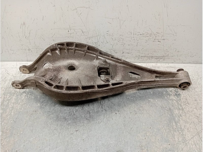Recambio de brazo suspension inferior trasero izquierdo para bmw serie 3 berlina (e46) 320d referencia OEM IAM   