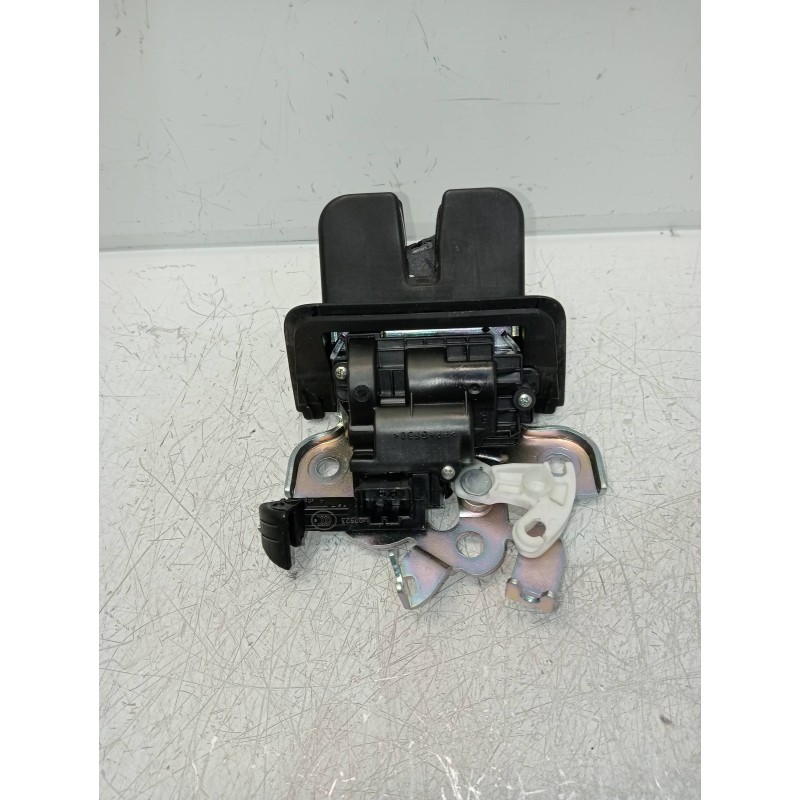 Recambio de motor cierre centralizado porton para audi a6 avant (4gd) 2.0 tdi ultra referencia OEM IAM 8R0827505A  