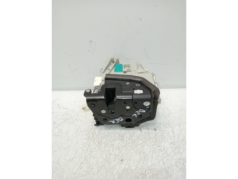 Recambio de motor cierre centralizado delantero derecho para audi a6 avant (4gd) 2.0 tdi ultra referencia OEM IAM 8J1837016F  