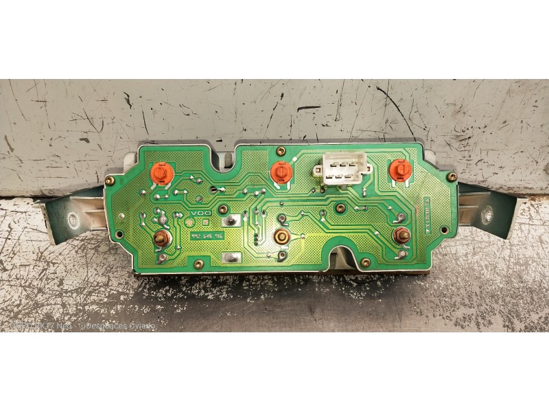 Recambio de cuadro relojes para audi coupe (8b3) básico referencia OEM IAM 110008566001 8A1919214 