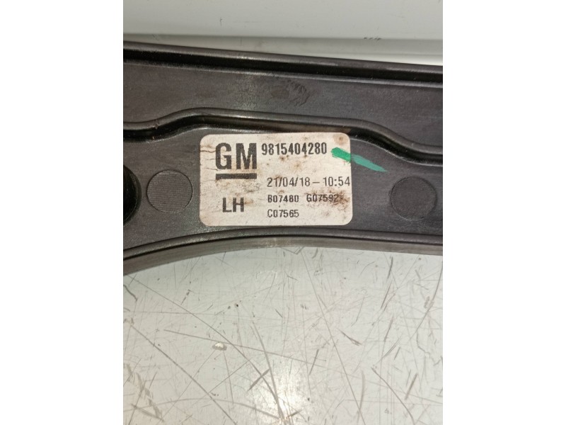 Recambio de elevalunas delantero izquierdo para opel grandland x excellence referencia OEM IAM 9815404280  