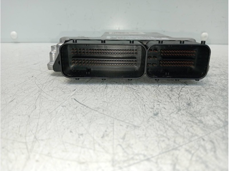 Recambio de centralita motor uce para bmw serie 1 coupe (e82) 120d referencia OEM IAM 0281016067 850637401 