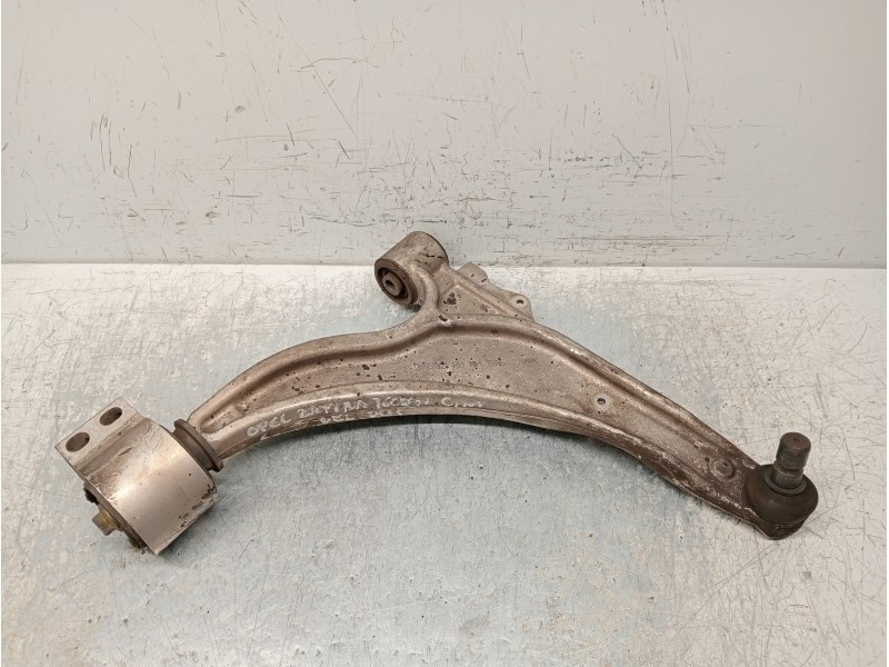 Recambio de brazo suspension inferior delantero derecho para opel zafira tourer excellence referencia OEM IAM   