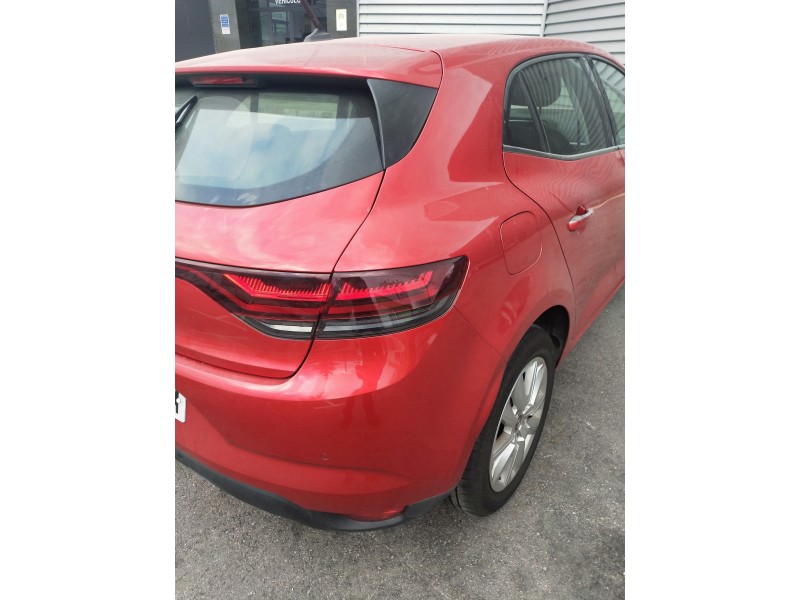 renault megane iv berlina 5p del año 2020