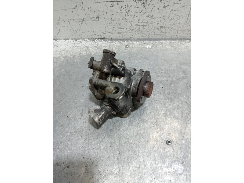 Recambio de bomba direccion para mercedes clase clk (w209) coupe 220 cdi (209.308) referencia OEM IAM   