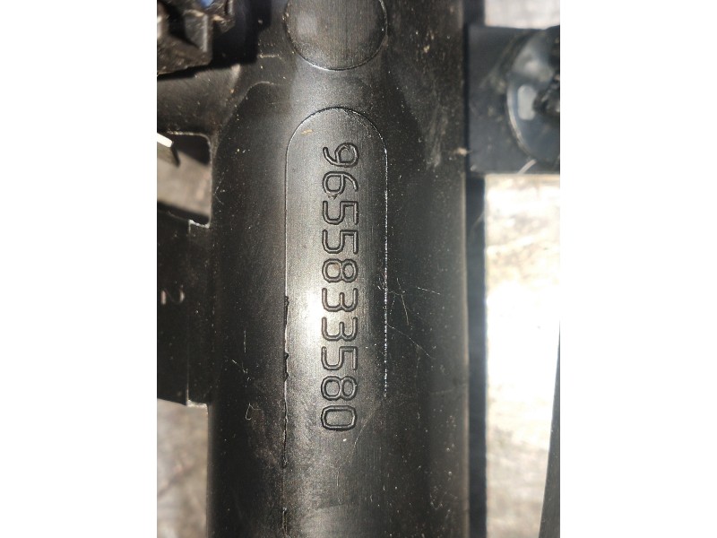 Recambio de rampa inyectora para peugeot 206+ básico referencia OEM IAM 9655833580  