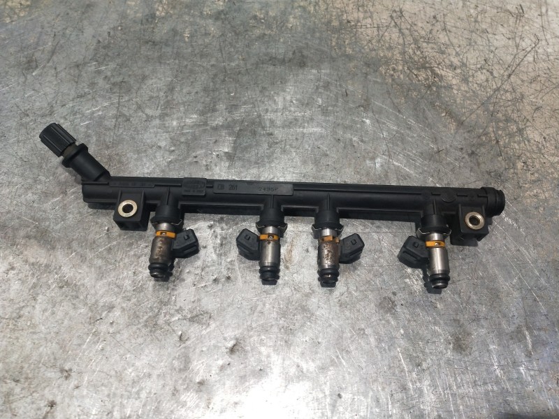 Recambio de rampa inyectora para fiat grande punto (199) 1.4 cat referencia OEM IAM   