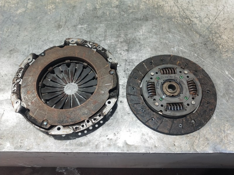 Recambio de kit embrague para fiat grande punto (199) 1.4 cat referencia OEM IAM   