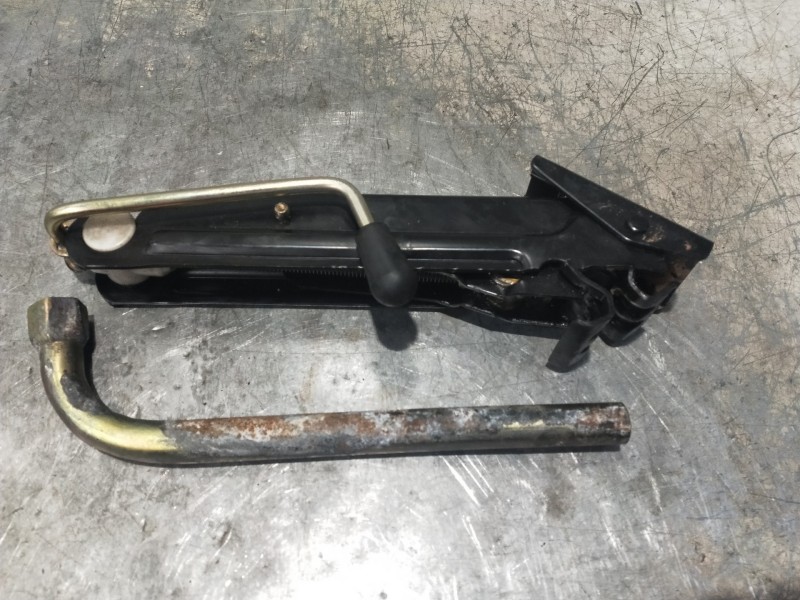 Recambio de gato para seat toledo (1l) se referencia OEM IAM   