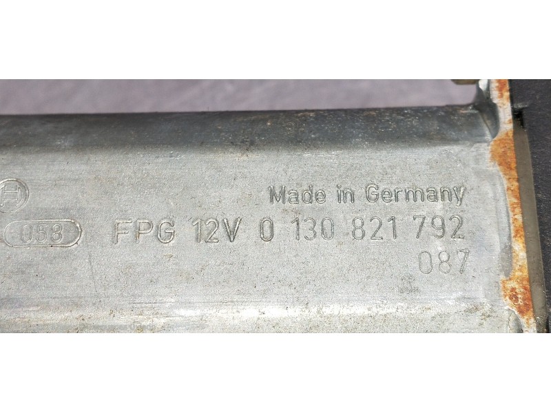 Recambio de elevalunas delantero izquierdo para ford mondeo berlina (gd) clx referencia OEM IAM 0130821792  5P