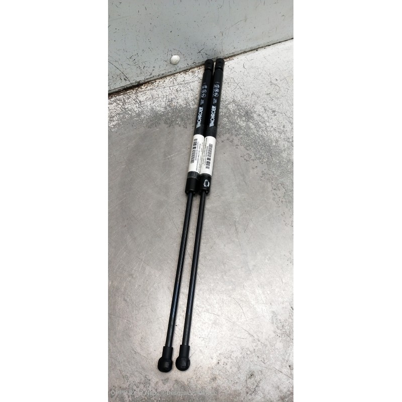 Recambio de amortiguadores maletero / porton para audi a8 (d2) 3.7 quattro referencia OEM IAM ML5197 420N 