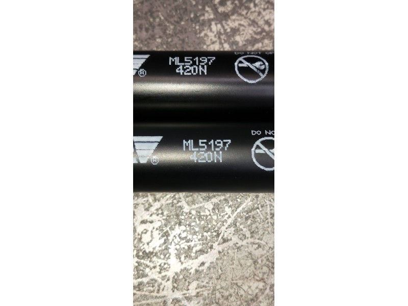 Recambio de amortiguadores maletero / porton para audi a8 (d2) 3.7 quattro referencia OEM IAM ML5197 420N 
