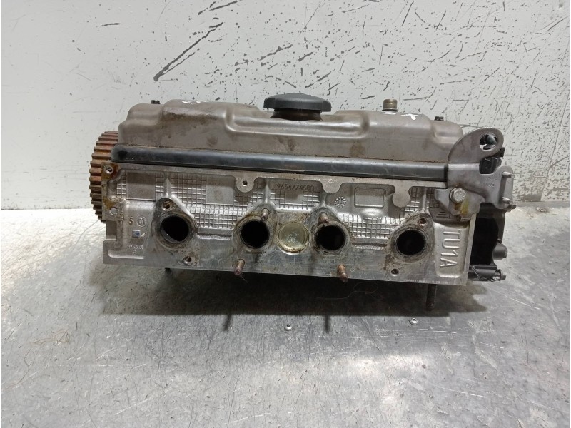 Recambio de culata para peugeot 206+ básico referencia OEM IAM HFV 9654774580 
