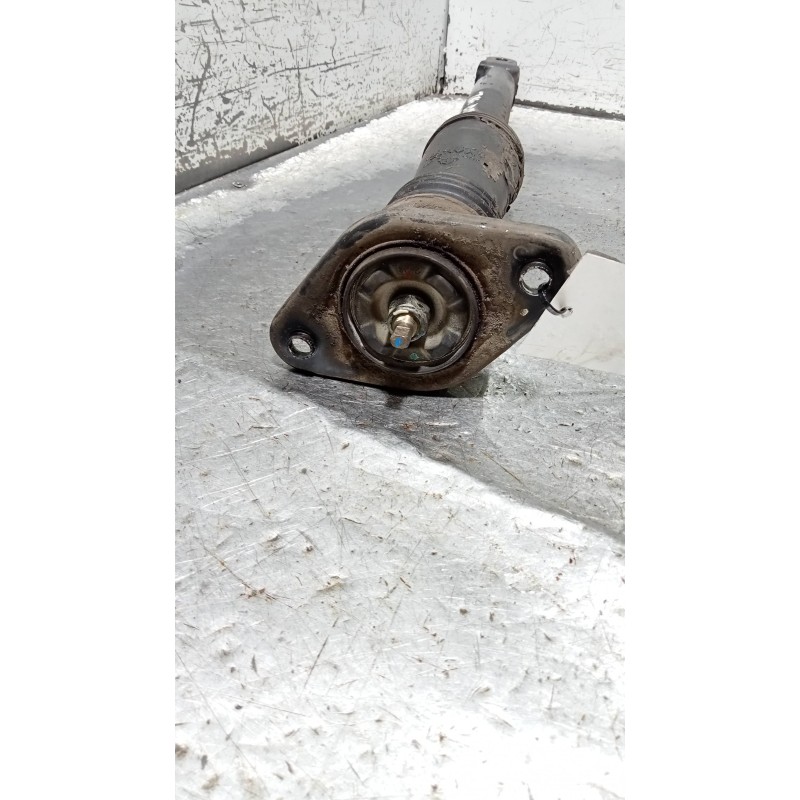 Recambio de amortiguador trasero derecho para kia sportage drive 4x2 referencia OEM IAM 55311ELSL2  
