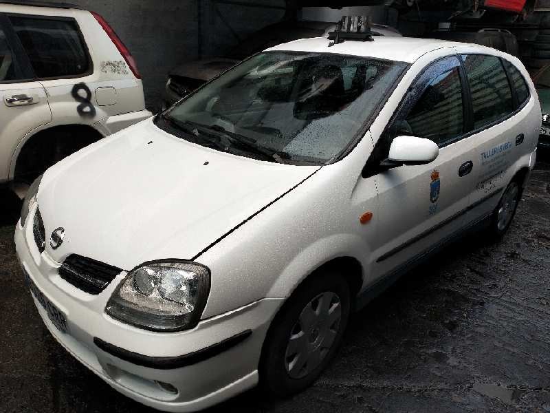 nissan almera tino (v10m) del año 2004