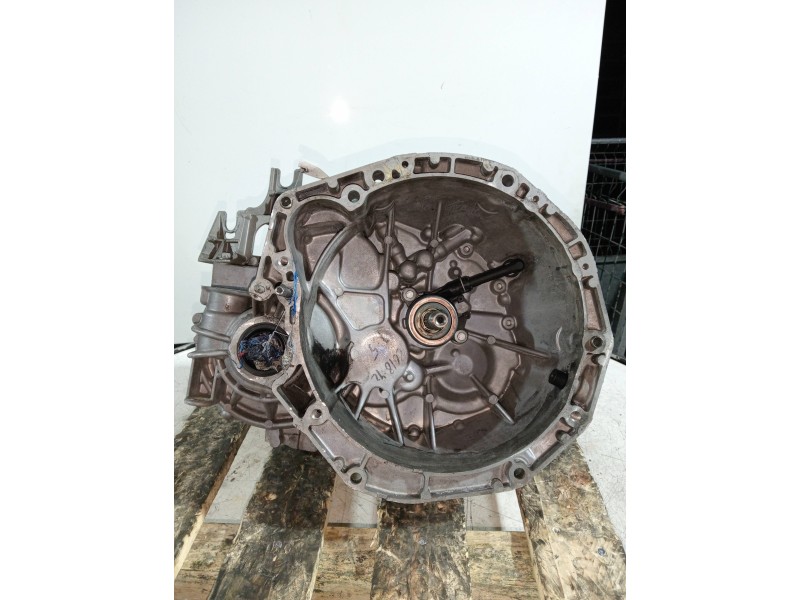 Recambio de caja cambios para renault scenic ii grand expression referencia OEM IAM ND0002 A566718 6V