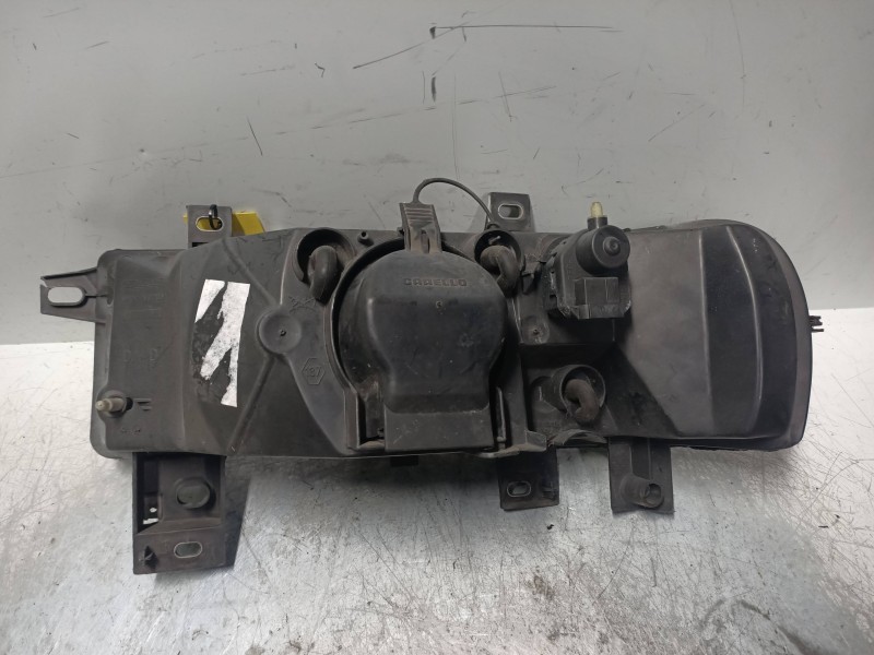 Recambio de faro derecho para renault mascott 2.8 diesel referencia OEM IAM   