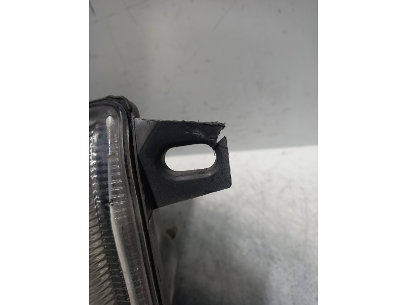 Recambio de faro derecho para renault mascott 2.8 diesel referencia OEM IAM   