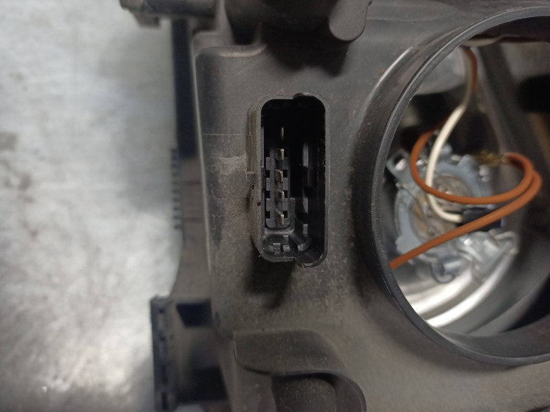 Recambio de faro derecho para renault espace iv (jk0) grand espace privilege referencia OEM IAM 8200394704  