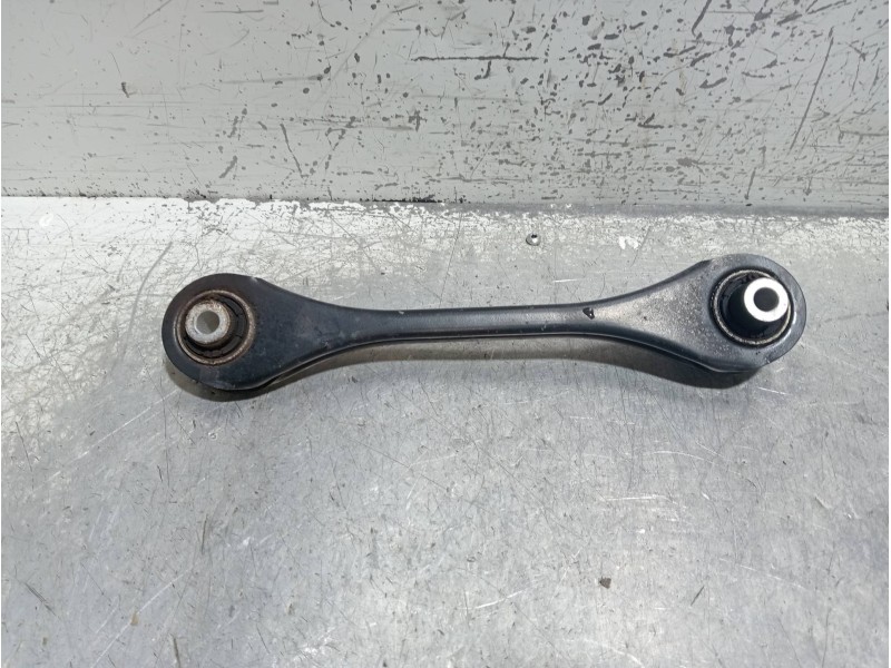 Recambio de brazo suspension superior trasero derecho para audi a3 sportback (8vf) basic e-tron referencia OEM IAM 5Q0501529F  