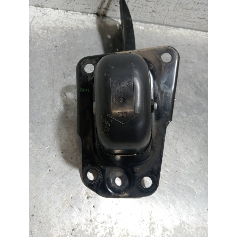 Recambio de brazo suspension superior trasero derecho para audi a3 sportback (8vf) basic e-tron referencia OEM IAM 5Q0505226C  