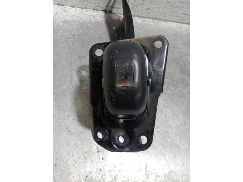 Recambio de brazo suspension superior trasero derecho para audi a3 sportback (8vf) basic e-tron referencia OEM IAM 5Q0505226C  