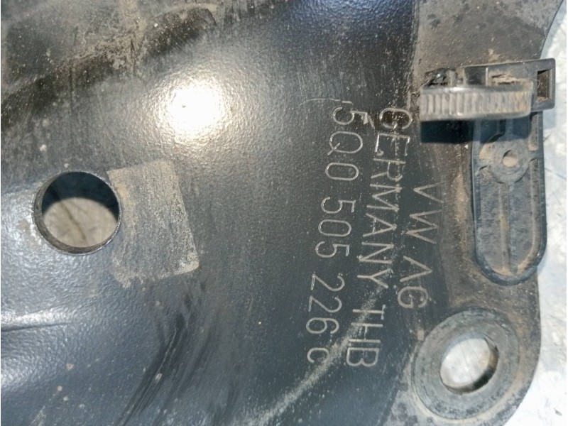 Recambio de brazo suspension superior trasero derecho para audi a3 sportback (8vf) basic e-tron referencia OEM IAM 5Q0505226C  