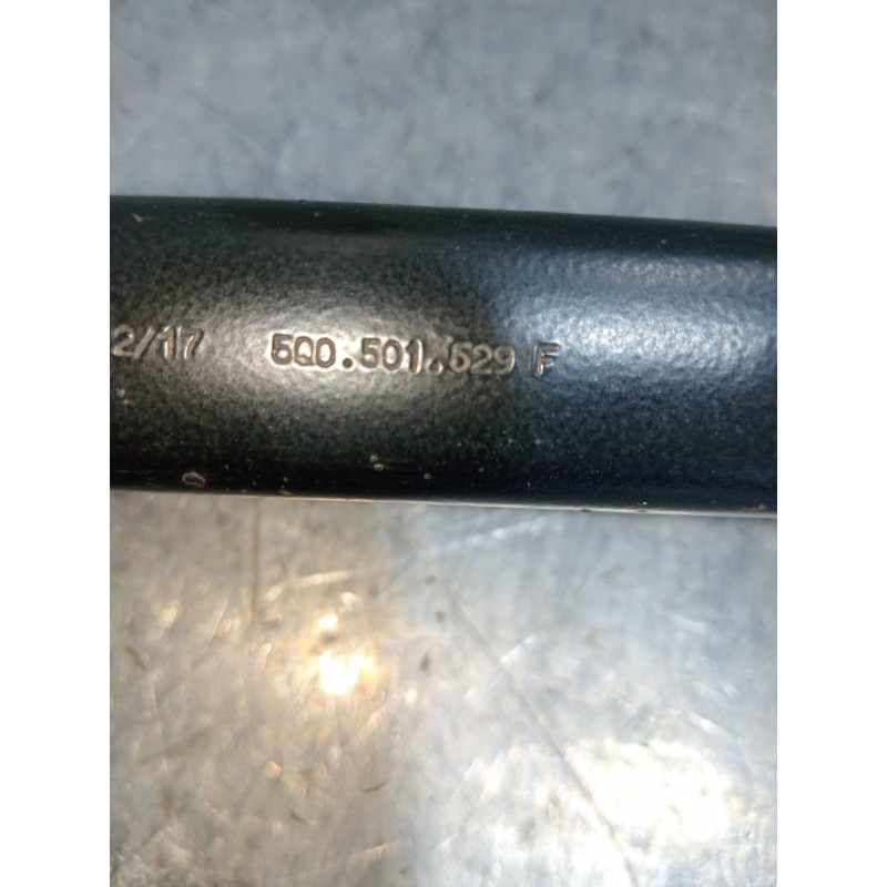 Recambio de brazo suspension superior trasero izquierdo para audi a3 sportback (8vf) basic e-tron referencia OEM IAM 5Q0501529F 