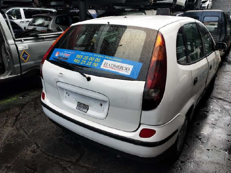 nissan almera tino (v10m) del año 2004