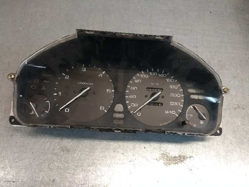 Recambio de cuadro instrumentos para mg rover serie 600 (rh) 2.0 turbodiesel referencia OEM IAM AR0023009 HD S0115 YAC106690PMJ