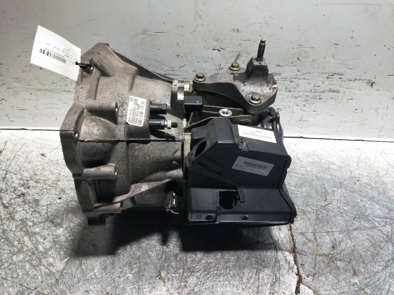 Recambio de caja cambios para ford fiesta (cbk) 1.4 16v cat referencia OEM IAM 2N1R7002CB TTFD0 240703 105324 