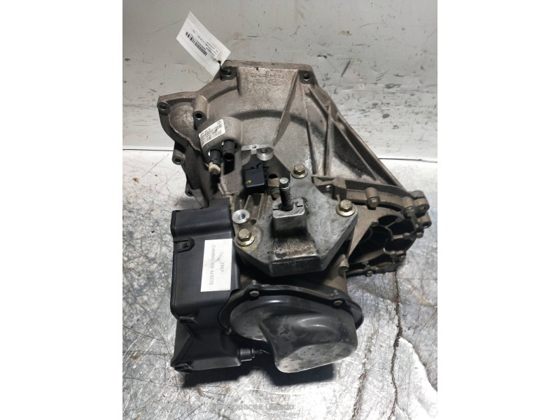 Recambio de caja cambios para ford fiesta (cbk) 1.4 16v cat referencia OEM IAM 2N1R7002CB TTFD0 240703 105324 