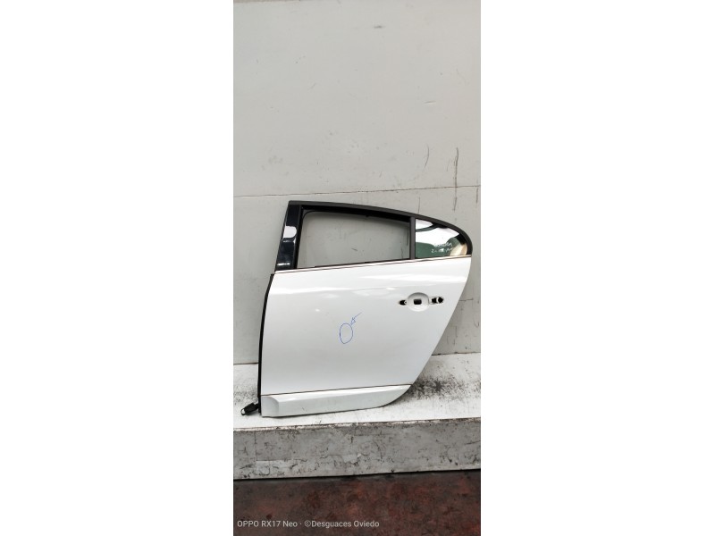 Recambio de puerta trasera izquierda para renault fluence expression referencia OEM IAM   4P