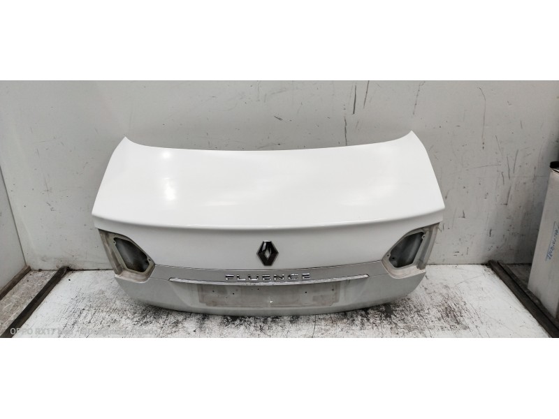 Recambio de tapa maletero para renault fluence expression referencia OEM IAM   