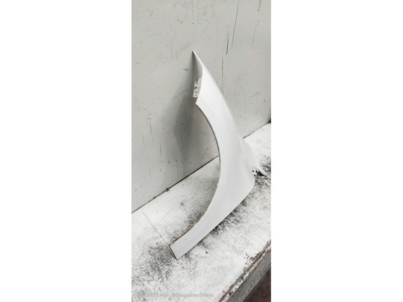 Recambio de aleta delantera izquierda para renault fluence expression referencia OEM IAM   