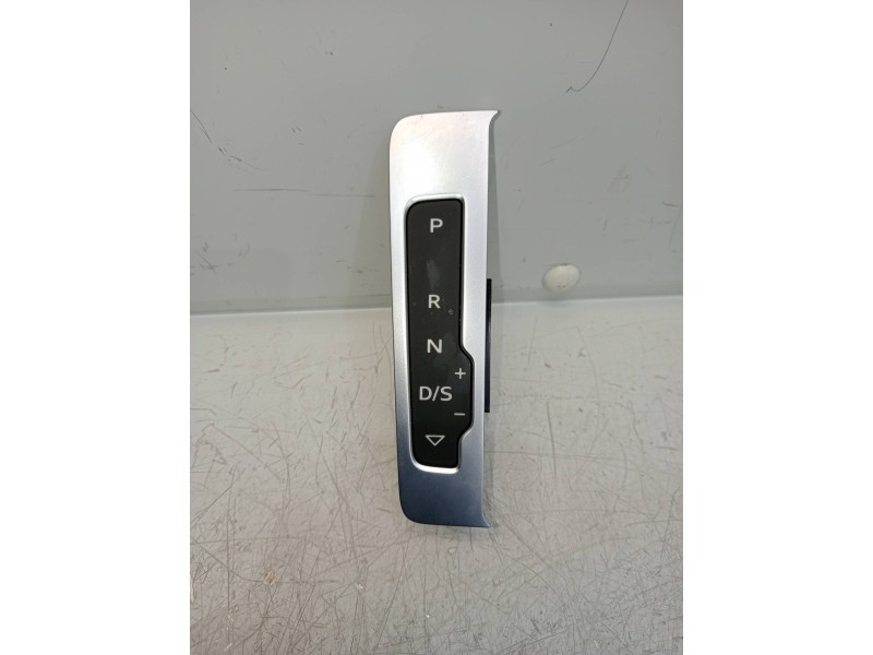 Recambio de modulo electronico para audi a3 sportback (8vf) basic e-tron referencia OEM IAM 8V1713463B  