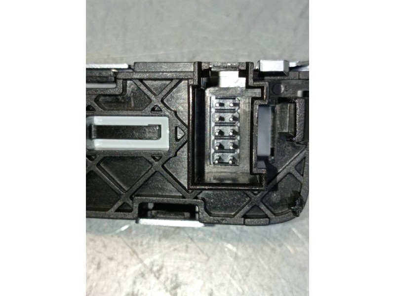 Recambio de modulo electronico para audi a3 sportback (8vf) basic e-tron referencia OEM IAM 8V1713463B  