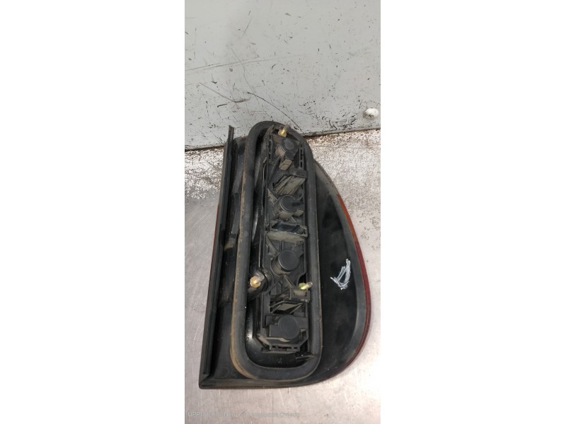 Recambio de piloto trasero derecho para volkswagen caddy ka/kb (9k9) furg. referencia OEM IAM W06K9945096 67723681 