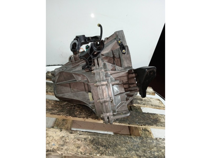 Recambio de caja cambios para renault fluence expression referencia OEM IAM TL4B045 B022031 6V