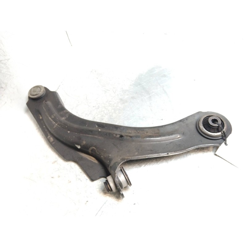 Recambio de brazo suspension inferior delantero izquierdo para renault clio iii 1.5 dci diesel fap referencia OEM IAM   