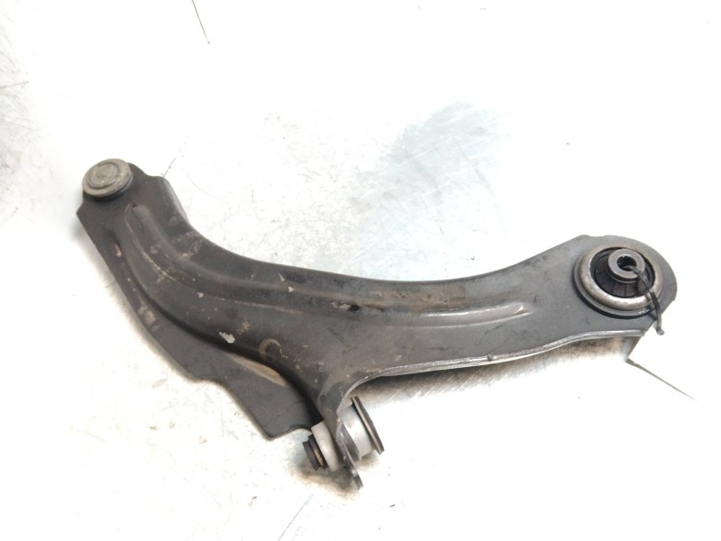 Recambio de brazo suspension inferior delantero izquierdo para renault clio iii 1.5 dci diesel fap referencia OEM IAM   